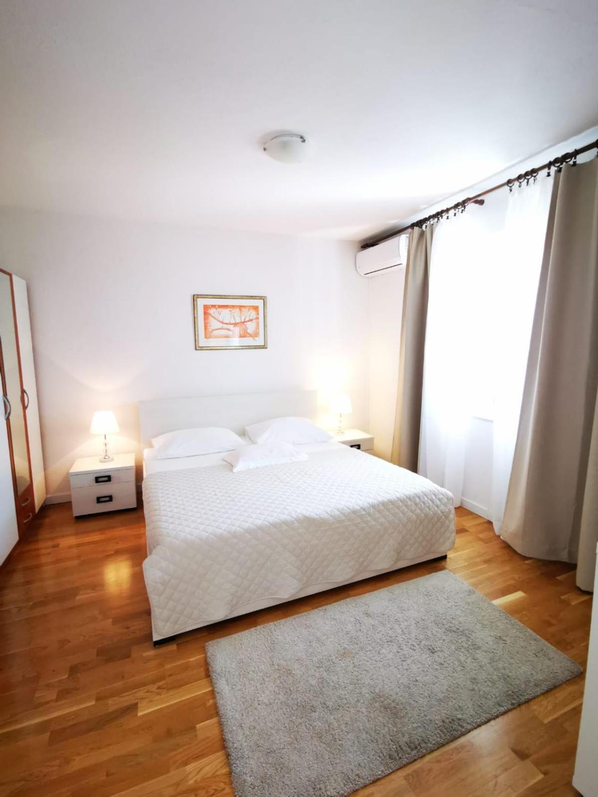 Apartment D&M1 Makarska Exterior photo